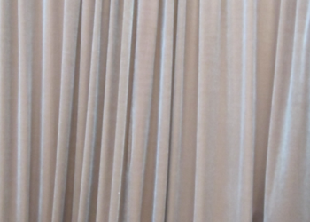 How to Choose the Best Soundproof Curtains for Your Home or Studio