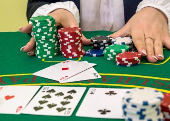 Techniques to know How to play baccarat to get more than losing