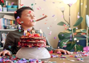 Factors to Consider When Choosing an Anniversary Cake