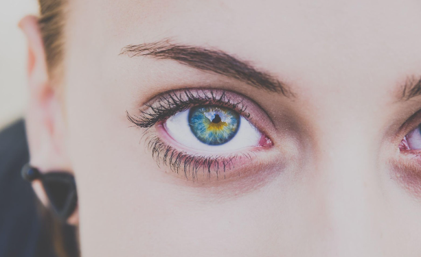 What Experience is Required for Eyelash Training?