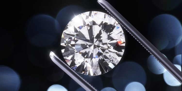 The Impact of Synthetic Diamonds on the Diamond Industry & Consumers