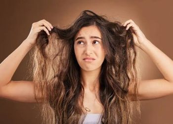 How to Repair Damaged Hair: A Complete Guide from Breakage to Recovery