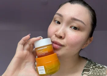 Are There Moisturizers With Vitamin C That Brighten Skin & Keep It Hydrated?